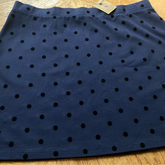 LAST CALL going out of business!
polka dot above knee straight skirt size 14 NWT - Picture 8 of 16